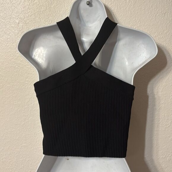 Sincerely Jules Ribbed Halter Tank Large - Picture 6 of 6